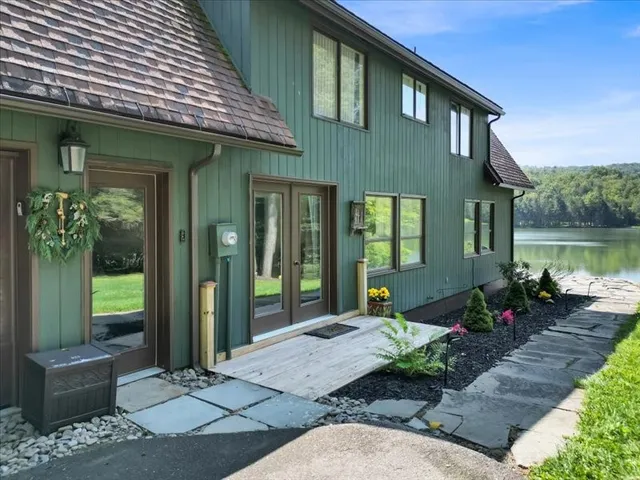 $944,900 | 520 Mill Road, Hallstead, PA 18822