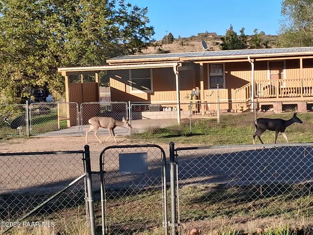 $279,900 | 18212 Pioneer Avenue, Peeples Valley, AZ 86332