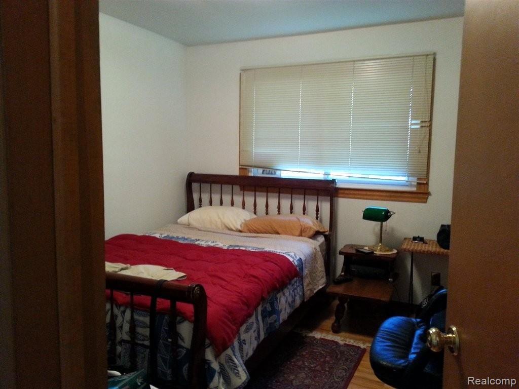 19032 Stonewood Road Riverview, MI 48193 - Photo 7 of 27 2013-09-14 12.12.36.jpg