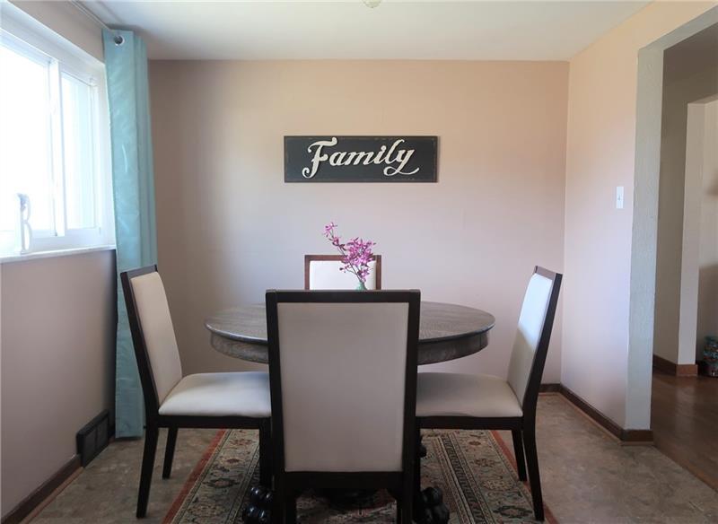 426 McGovern Road Houston, PA 15342 - Photo 8 of 24 Gallery Image 8