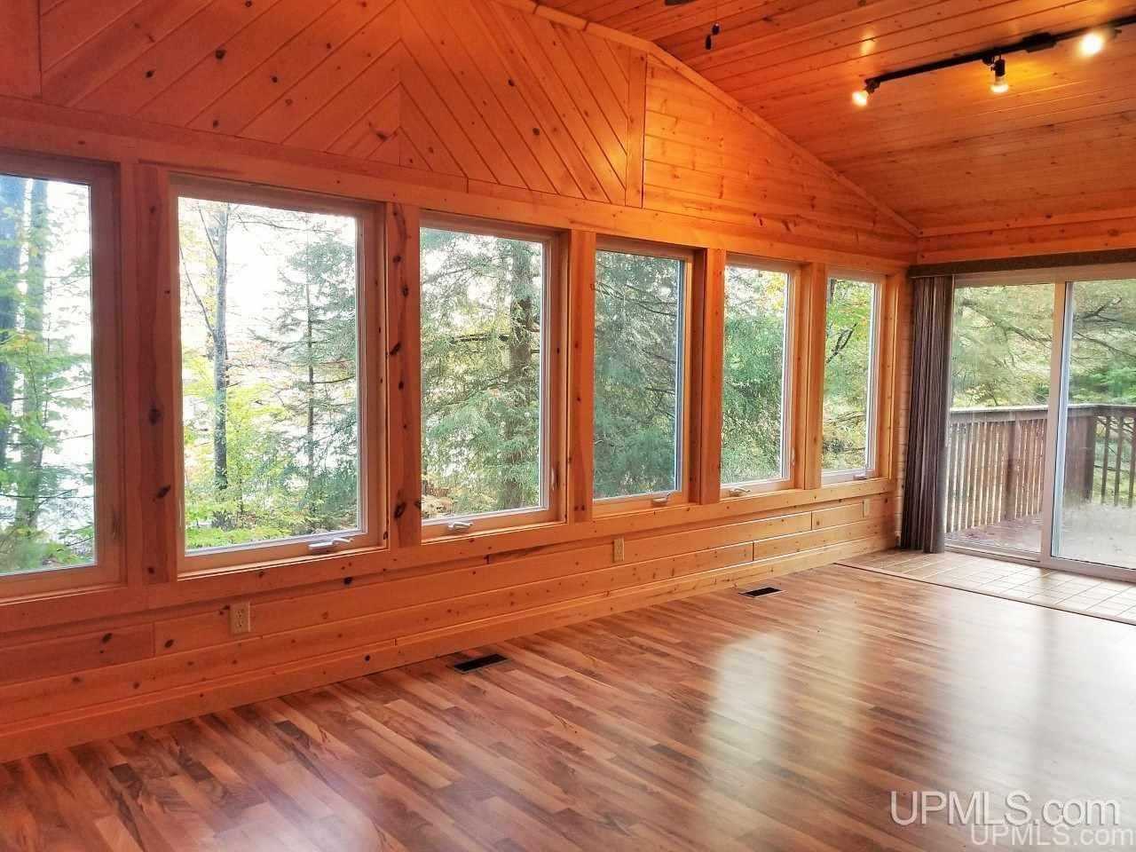 11000 Lily Lk Road Manistique, MI 49854 - Photo 5 of 34