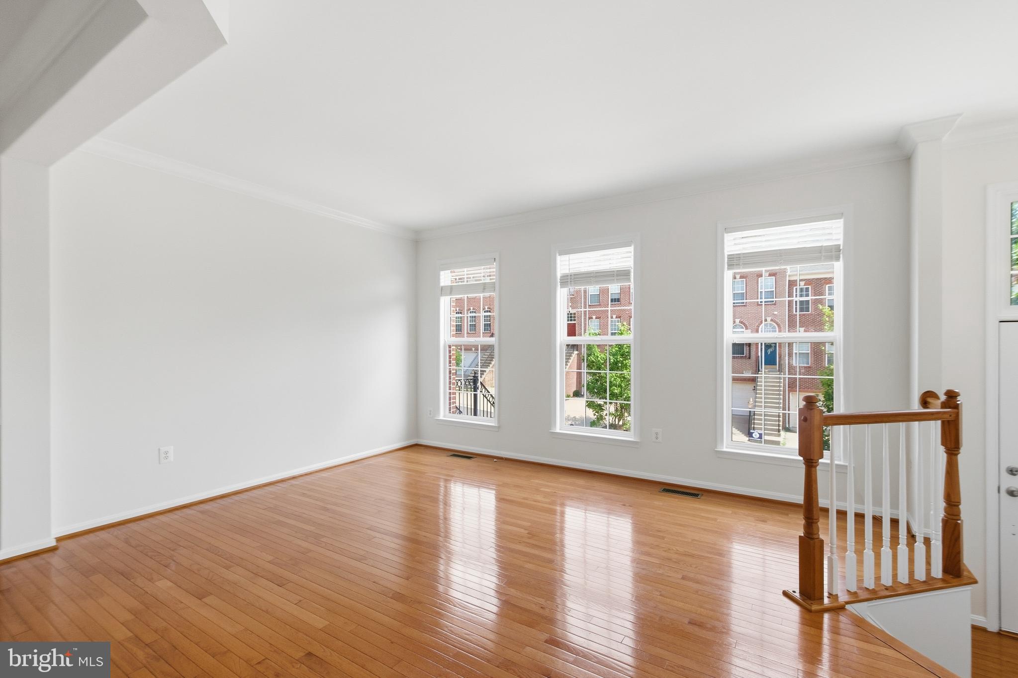 9148 Furey Road Lorton, VA 22079 - Photo 5 of 35 Gleaming Hardwood Floors/Crown Molding
