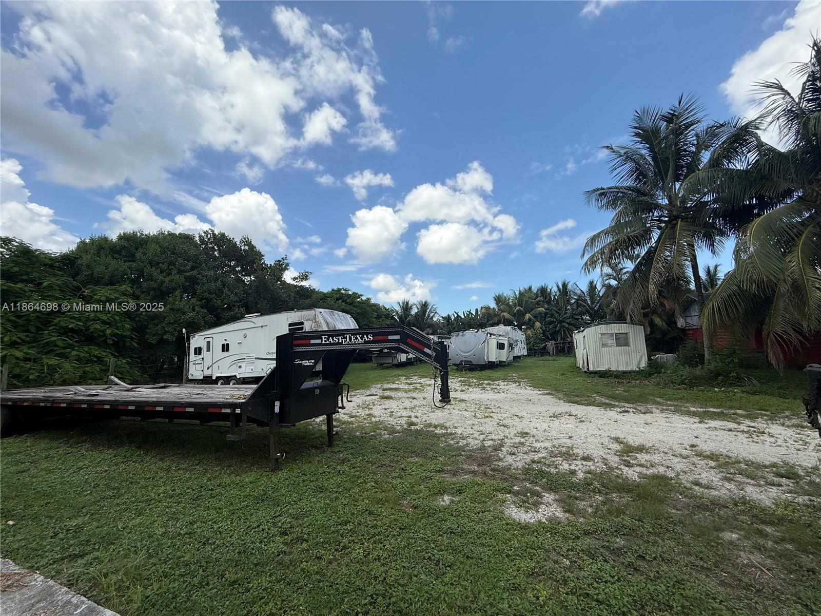 15765 Southwest 206th Avenue Miami, FL 33187 - Photo 15 of 57