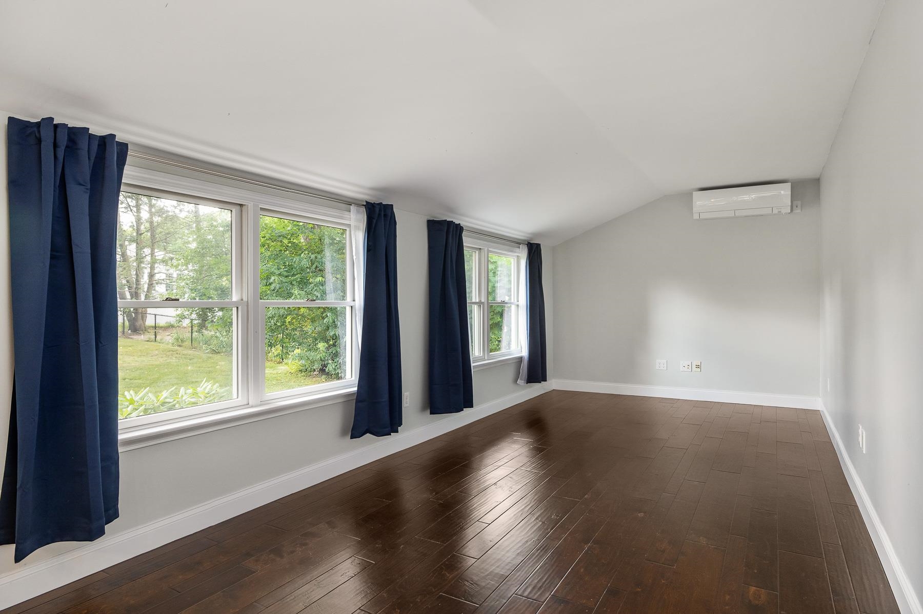 4 Hampshire Road North Hampton, NH 03862 - Photo 5 of 40
