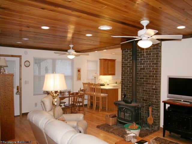 114 Turkey Lick Road West Union, WV 26456 - Photo 3 of 14 Gallery Image 3