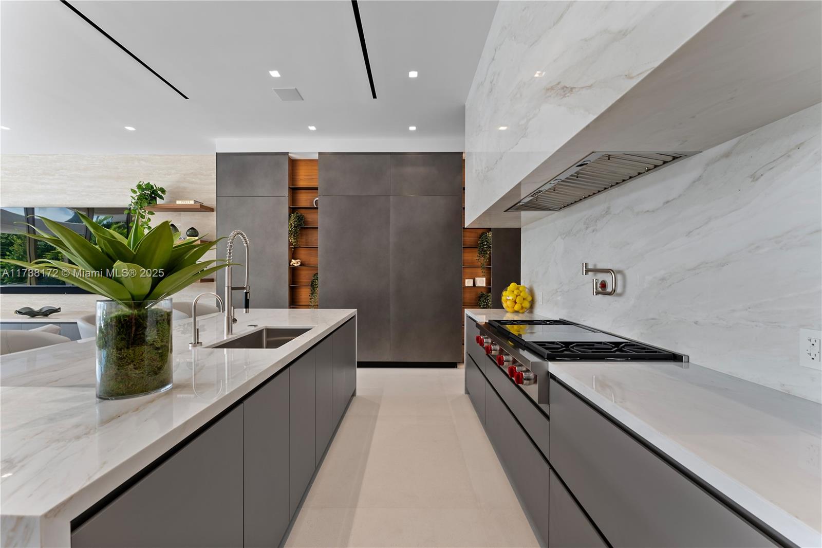 6494 Allison Road Miami Beach, FL 33141 - Photo 16 of 59