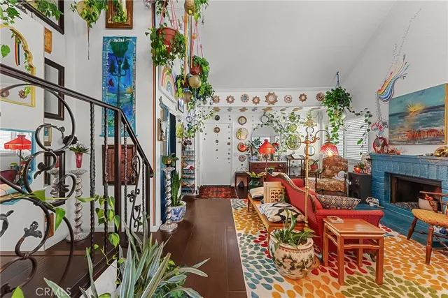 a view of a backyard with plants