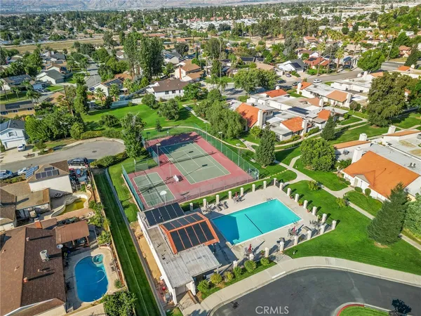 a sign that is on the side of the road