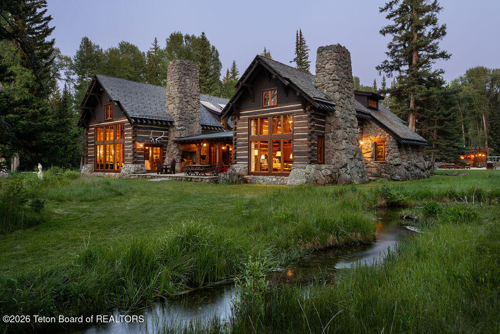 1275 South Ely Springs Road Jackson, WY 83001 - Photo 3 of 59 Exterior Twilight