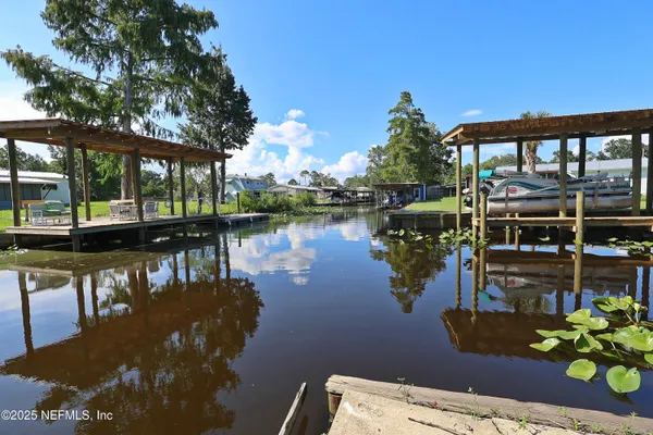 $189,900 | 138 Edgewater Road, Satsuma, FL 32189