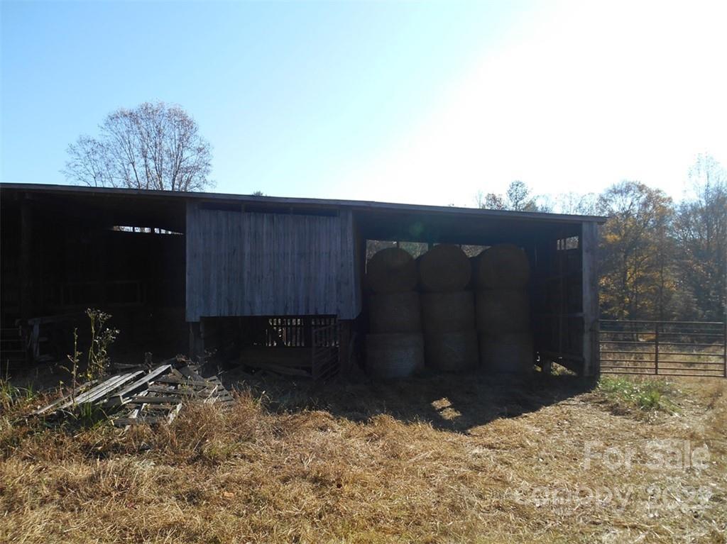 6420 St Peters Church Road Conover, NC 28613 - Photo 5 of 23 Gallery Image 5