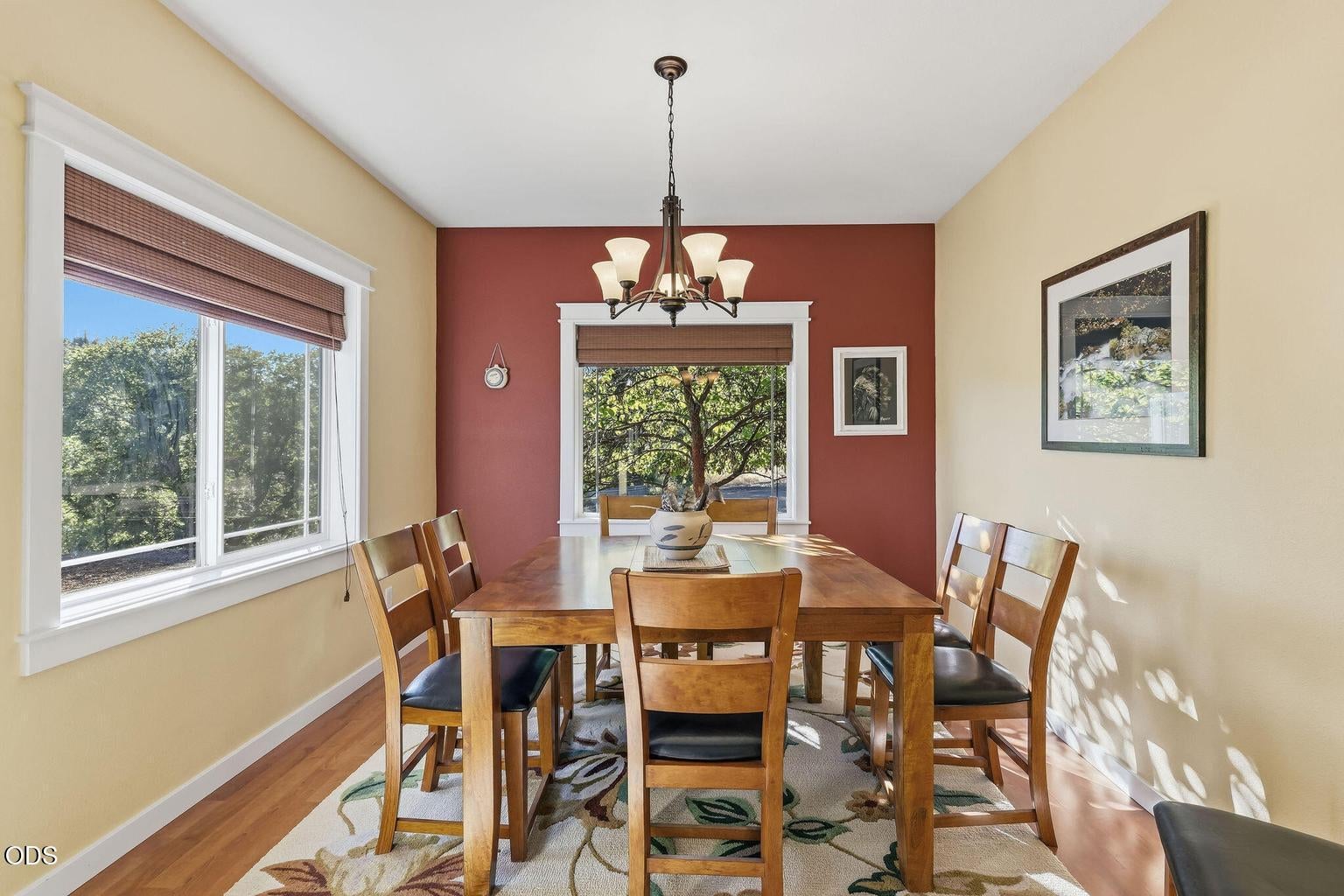 158 Rockingham Circle Eagle Point, OR 97524 - Photo 8 of 36 Gallery Image 8