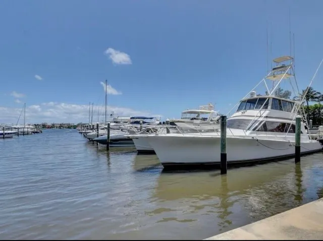 $3,000 | 804 East Windward Way, Unit 316, Lantana, FL 33462