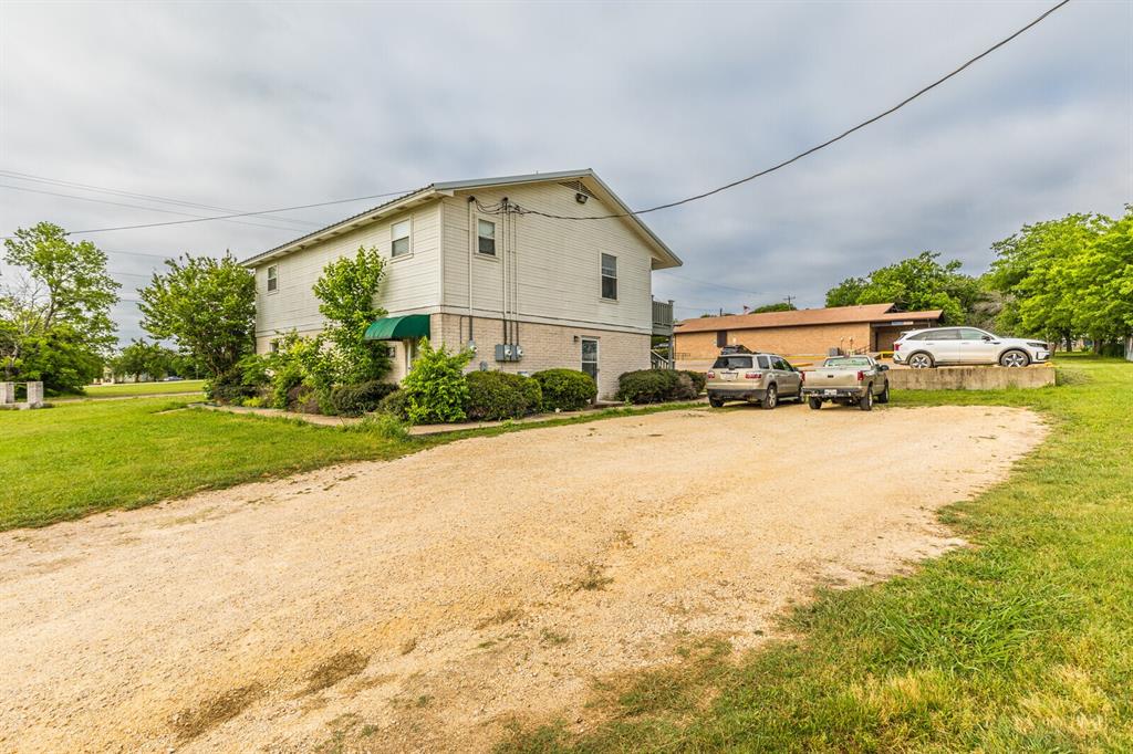 520 Live Oak Street Meridian, TX 76665 - Photo 2 of 9