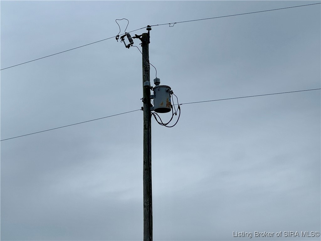 East Mccormick Road Leavenworth, IN 47118 - Photo 5 of 23