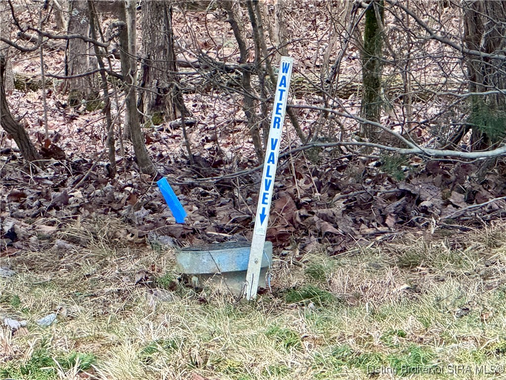 East Mccormick Road Leavenworth, IN 47118 - Photo 7 of 23