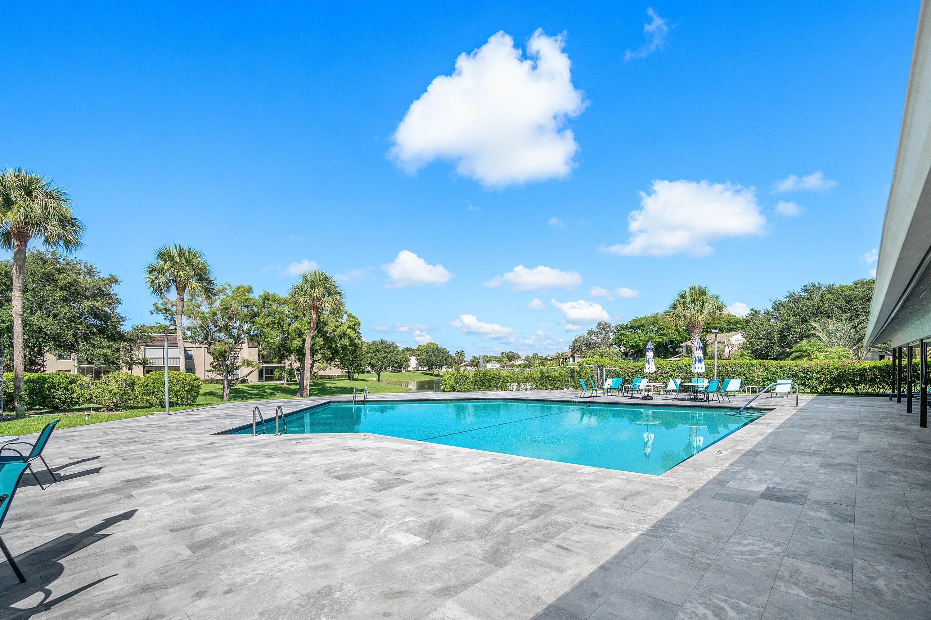 732 Lago Road Delray Beach, FL 33445 - Photo 34 of 42 Community Pool