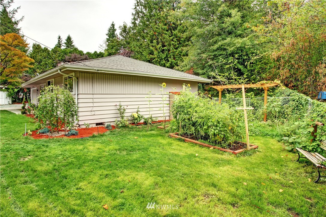 14416 183rd Avenue Southeast Renton, WA 98059 - Photo 4 of 18 Gallery Image 4