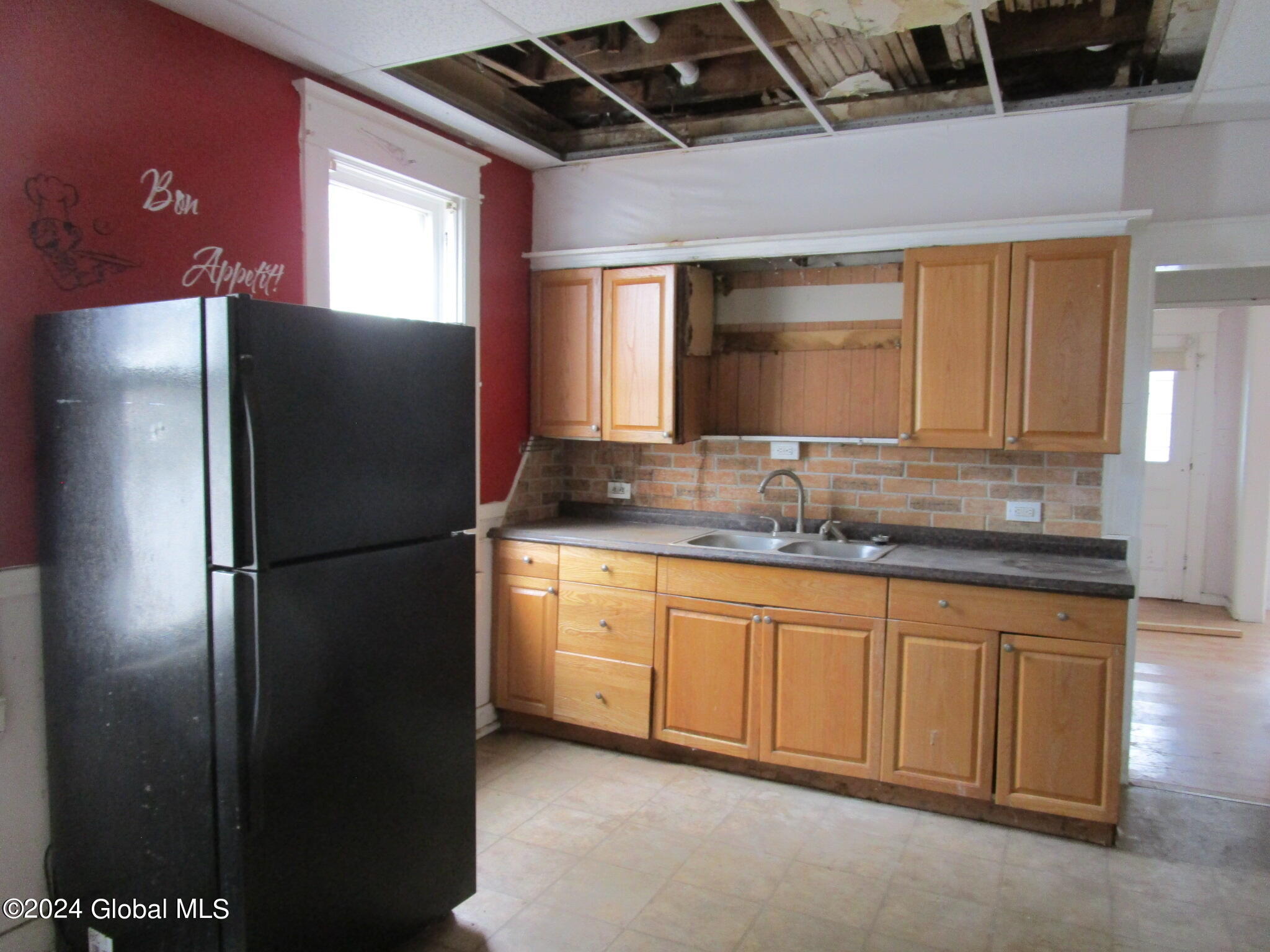 1021 Forest Road Schenectady, NY 12303 - Photo 19 of 39 IMG_5596