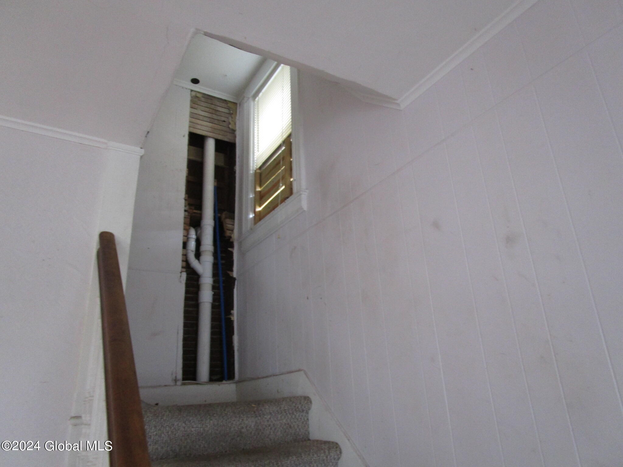 1021 Forest Road Schenectady, NY 12303 - Photo 22 of 39 IMG_5618