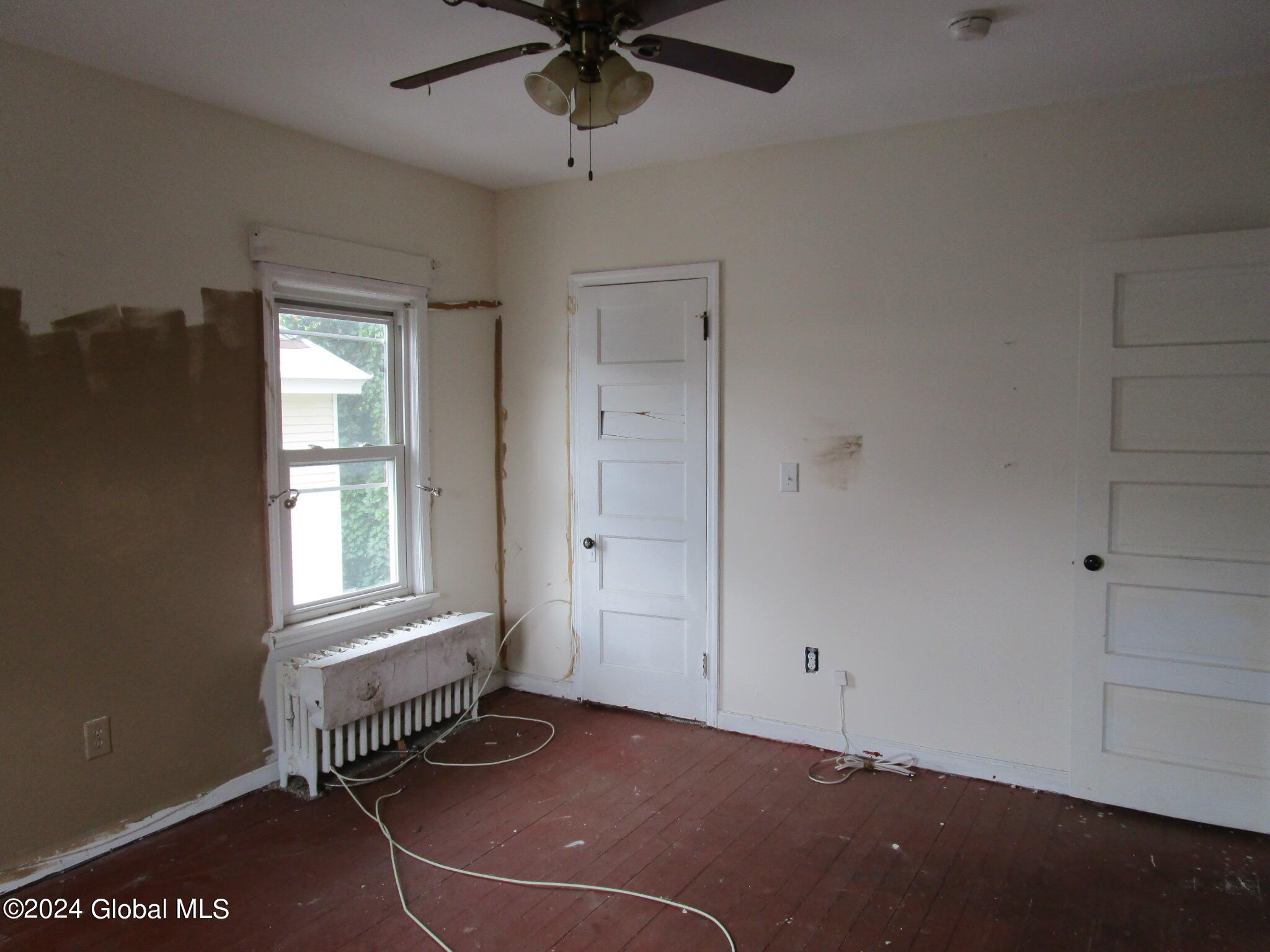 1021 Forest Road Schenectady, NY 12303 - Photo 24 of 39 IMG_5641