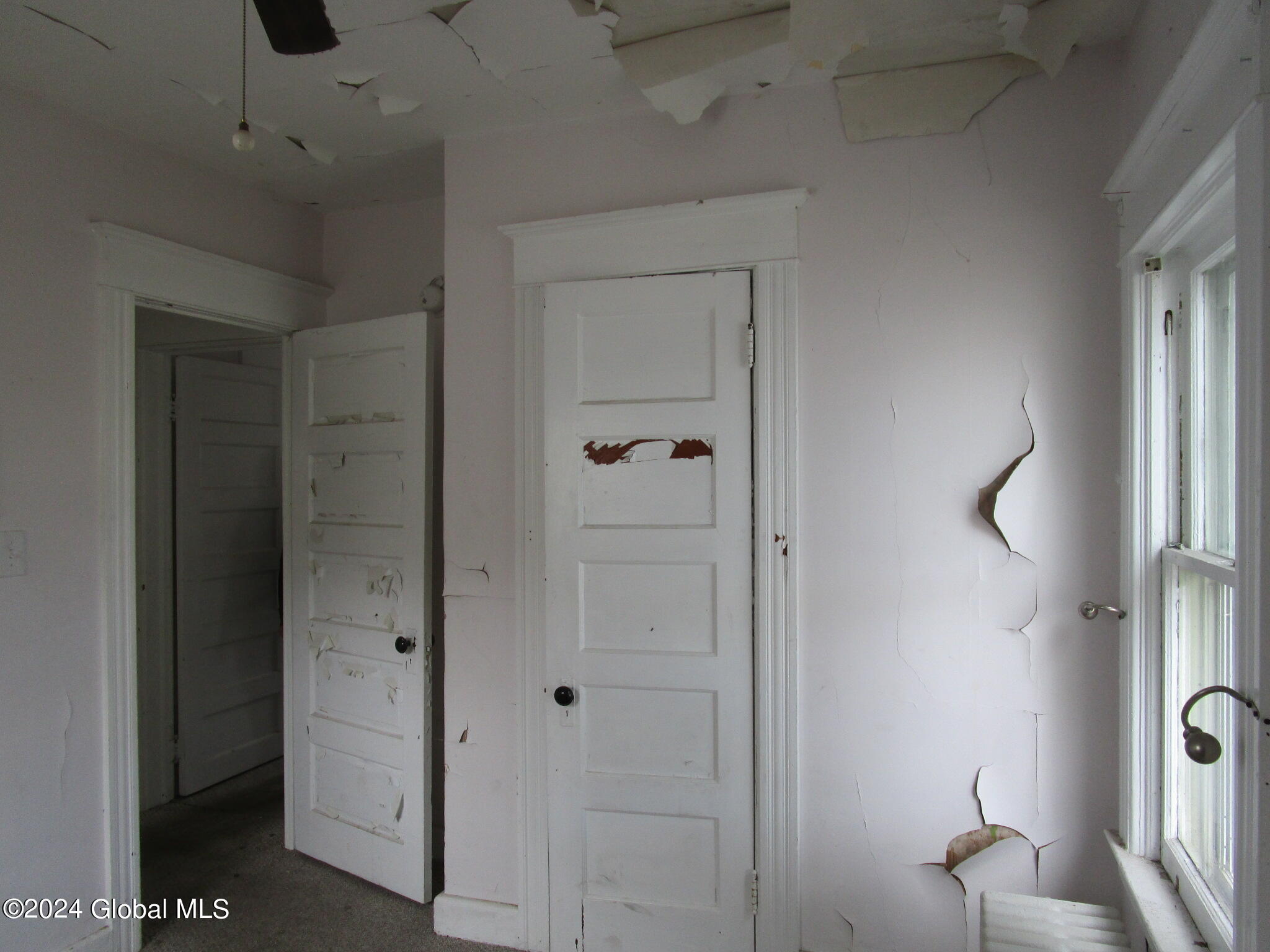 1021 Forest Road Schenectady, NY 12303 - Photo 28 of 39 IMG_5656