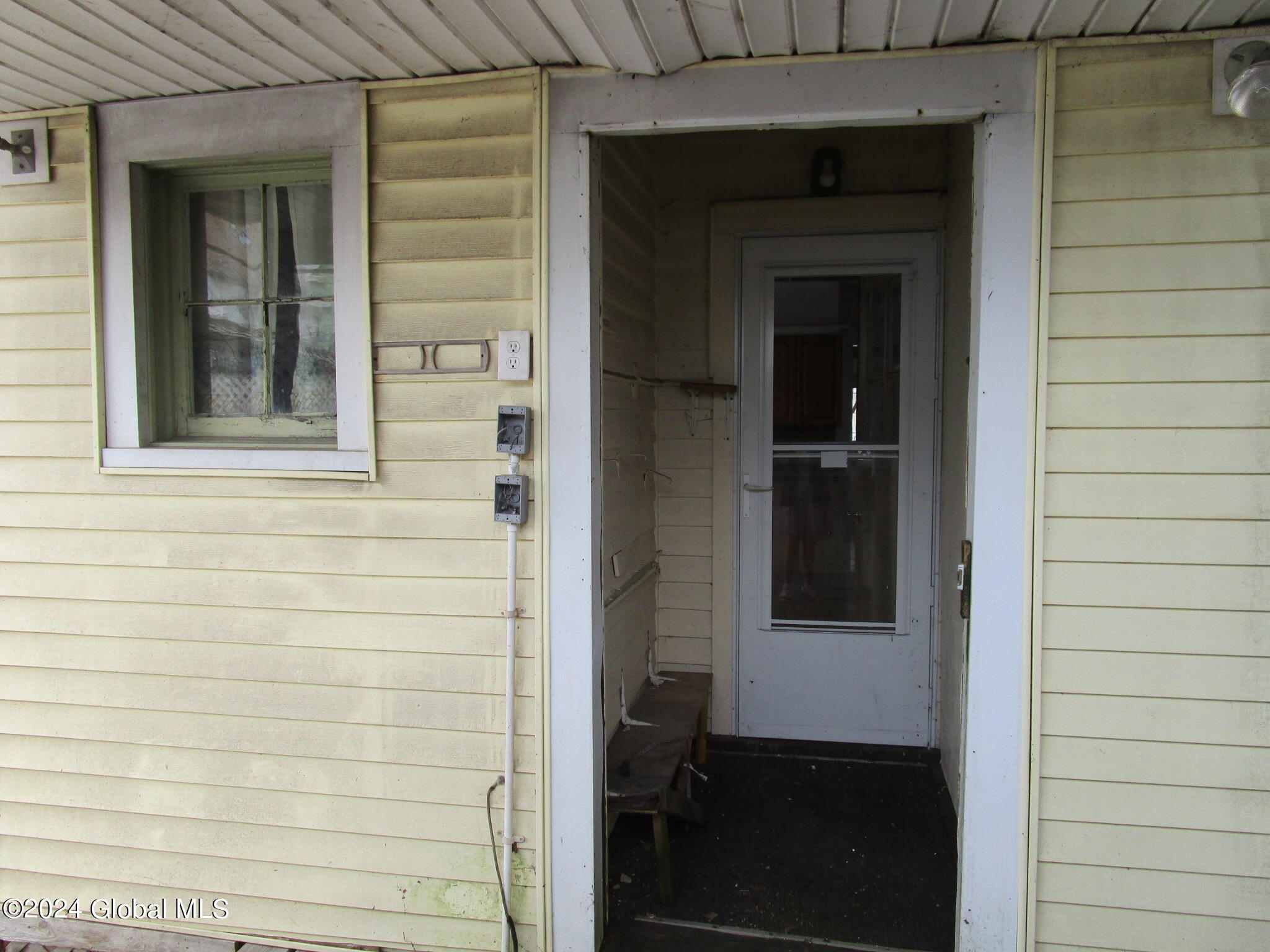 1021 Forest Road Schenectady, NY 12303 - Photo 7 of 39 IMG_5601
