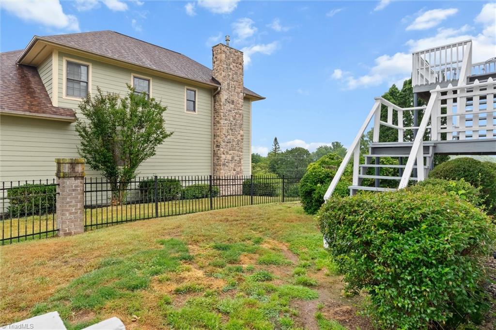 519 Maple Street Mount Airy, NC 27030 - Photo 19 of 20 Side Yard