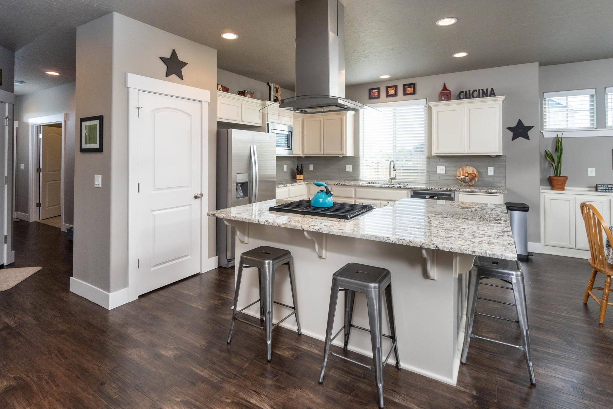 20821 Alpine Ridge Place Bend, OR 97701 - Photo 7 of 27 batch_16