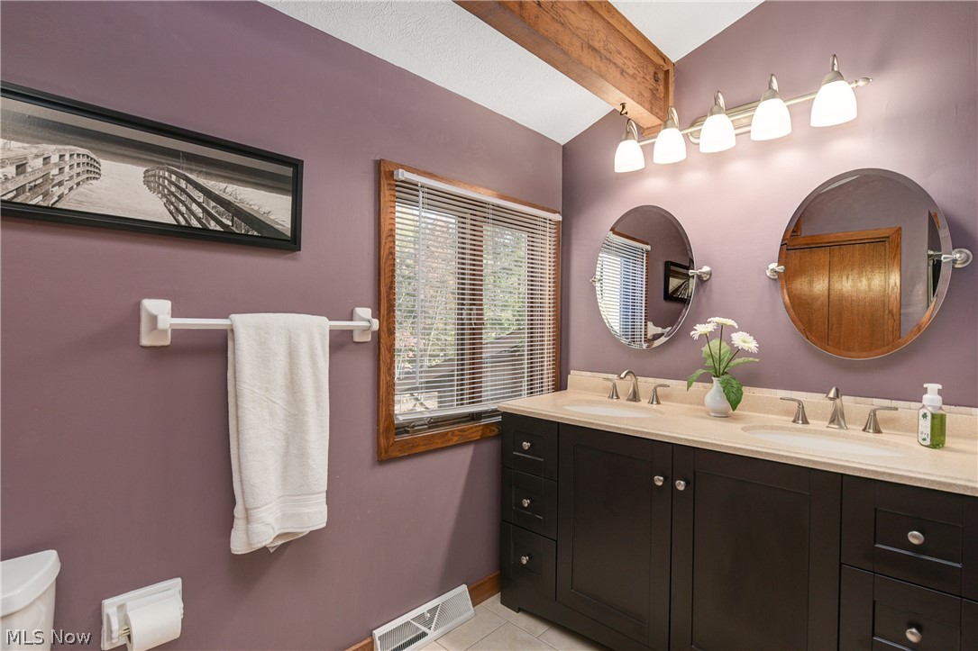 880 Center Road Hinckley, OH 44233 - Photo 24 of 35 Gallery Image 24