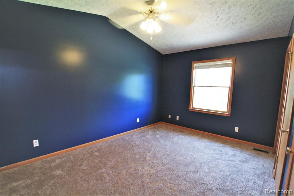 10940 Garrison Road Durand, MI 48429 - Photo 17 of 20