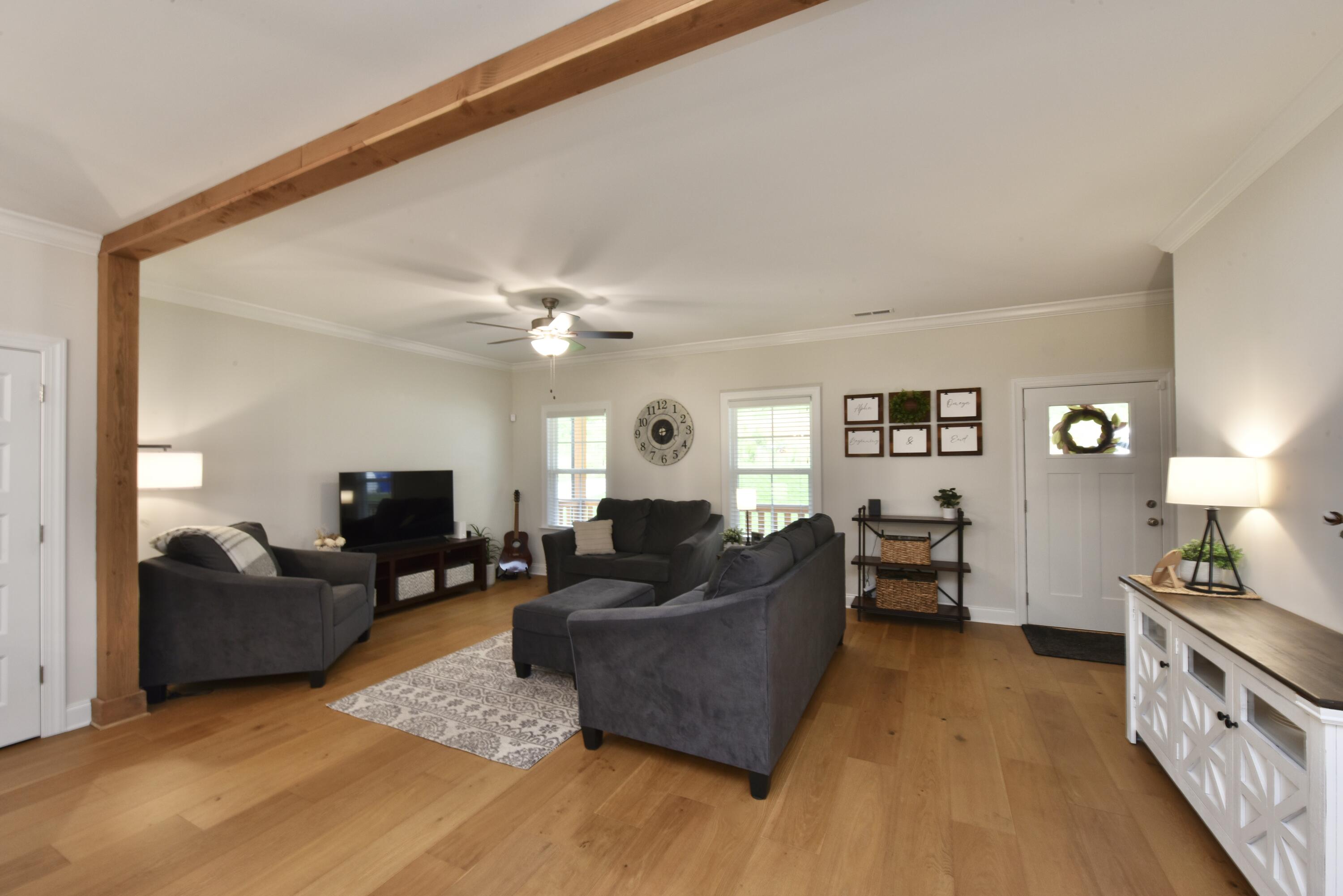 8334 Southwest Cottage Way Cleveland, TN 37311 - Photo 11 of 30 Living Room