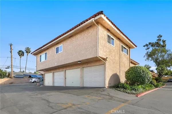 $550,000 | 841 Las Lomas Drive, Unit D, La Habra, CA 90631