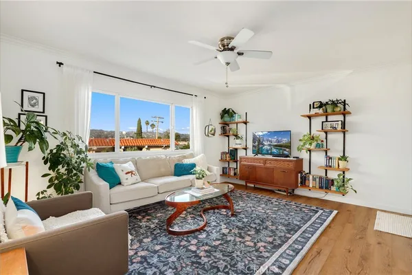 $550,000 | 841 Las Lomas Drive, Unit D, La Habra, CA 90631