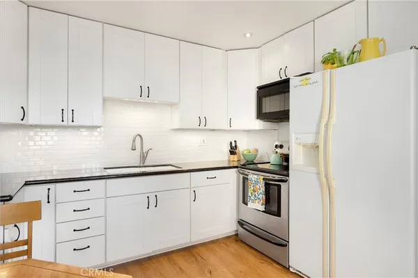 $550,000 | 841 Las Lomas Drive, Unit D, La Habra, CA 90631