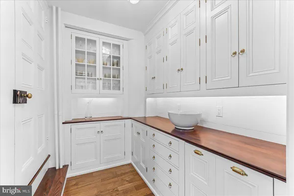 a bathroom with a toilet and sink