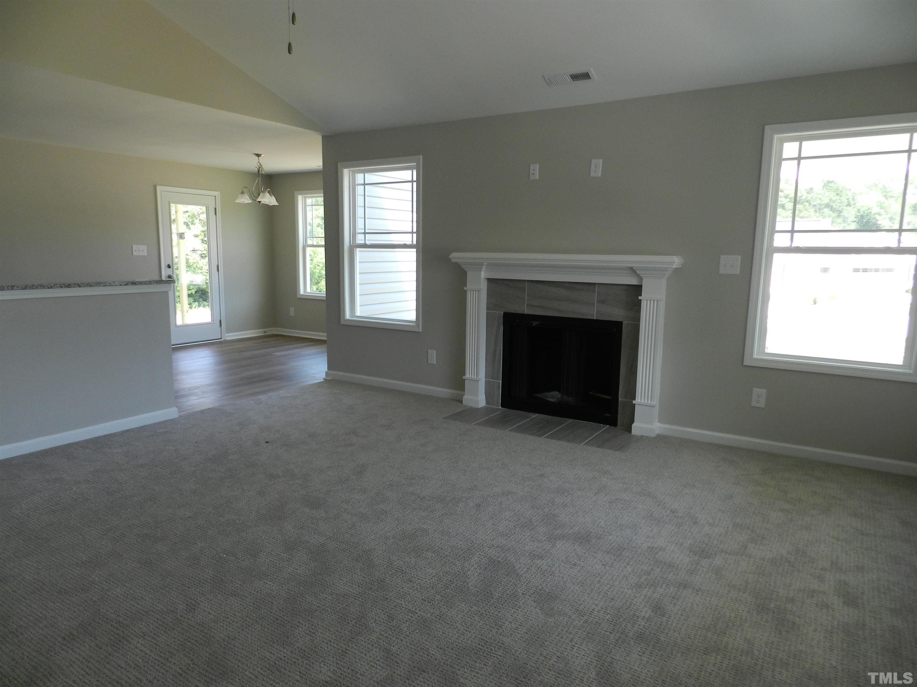 381 Touchdown Way Benson, NC 27504 - Photo 2 of 17 Gallery Image 2