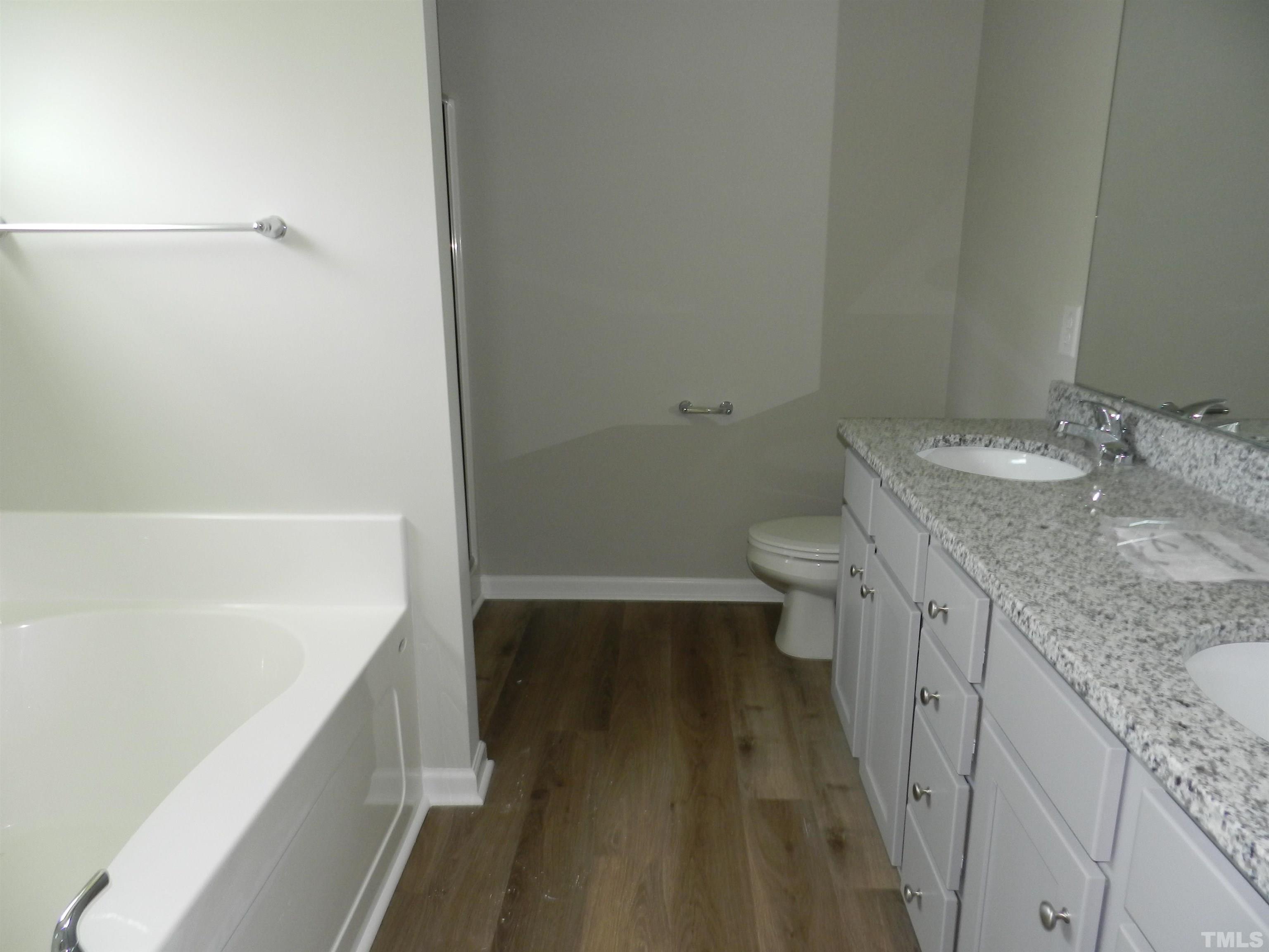 381 Touchdown Way Benson, NC 27504 - Photo 10 of 17 Gallery Image 10