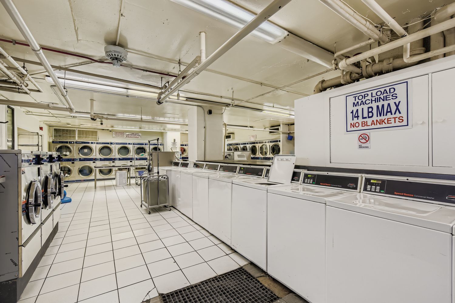 655 West Irving Park Road, Unit 3704 Chicago, IL 60613 - Photo 33 of 36