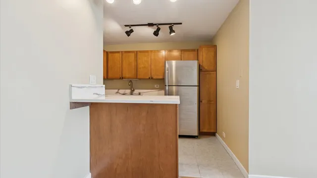 $235,000 | 655 West Irving Park Road, Unit 3704, Chicago, IL 60613