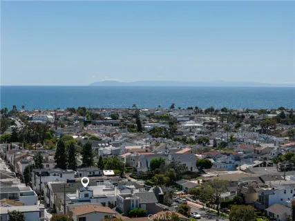 $3,125,000 | 716 Orchid Avenue, Corona del Mar, CA 92625