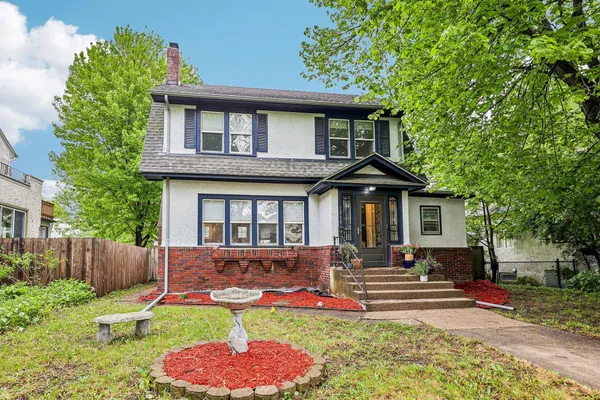 $299,900 | 1218 Queen Avenue North, Minneapolis, MN 55411
