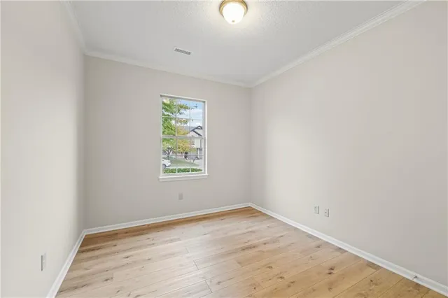 $335,900 | 706 Northwest Green Drive, Grain Valley, MO 64029