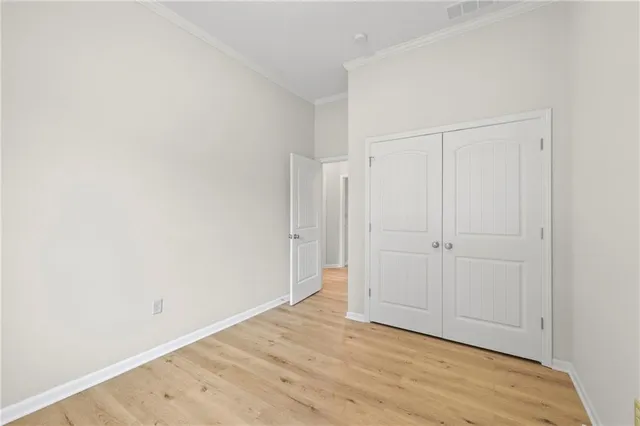 $335,900 | 706 Northwest Green Drive, Grain Valley, MO 64029