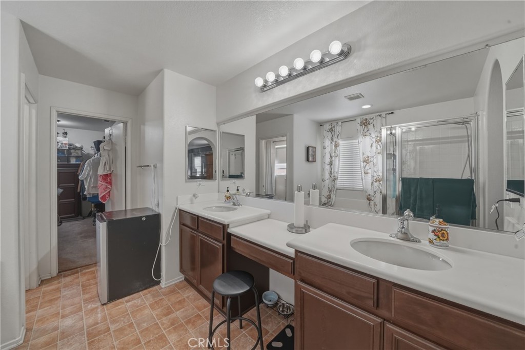 14945 Cobalt Road Victorville, CA 92394 - Photo 22 of 28