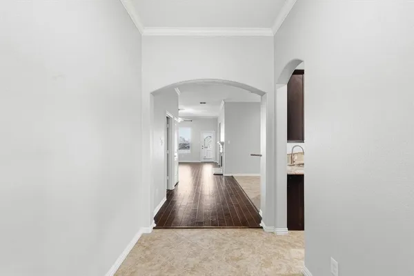 a view of empty room with window