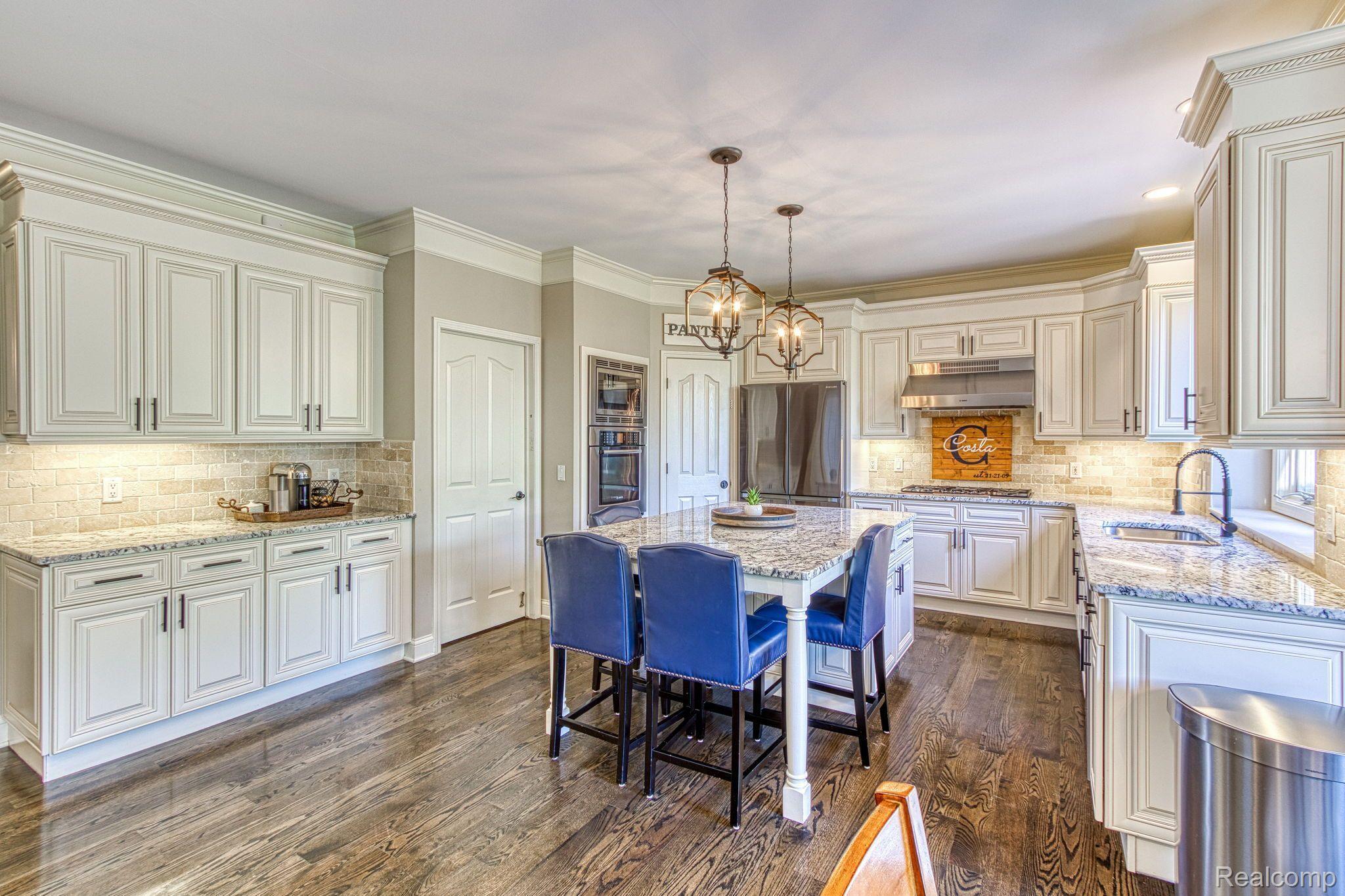 996 Hollow Corners Rochester, MI 48307 - Photo 23 of 99 Gallery Image 23