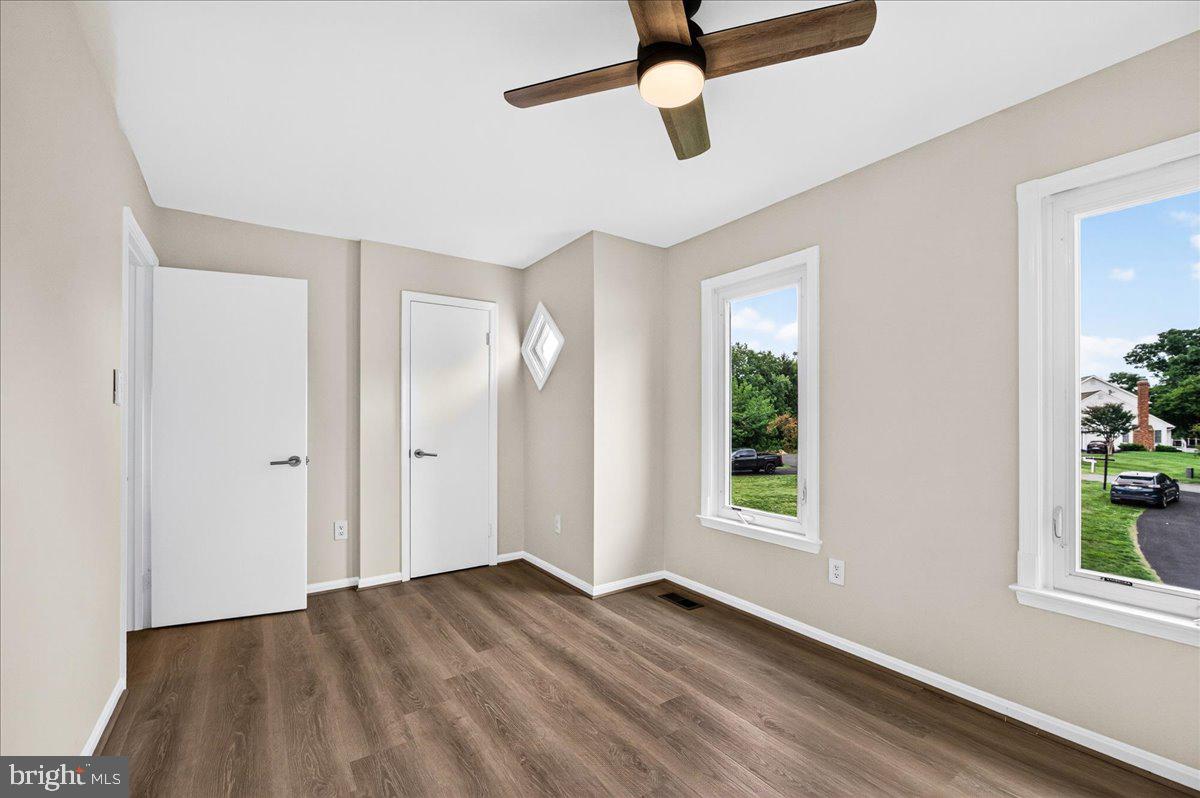 11057 Bishopsgate Court Reston, VA 20194 - Photo 39 of 72 Third Bedroom
