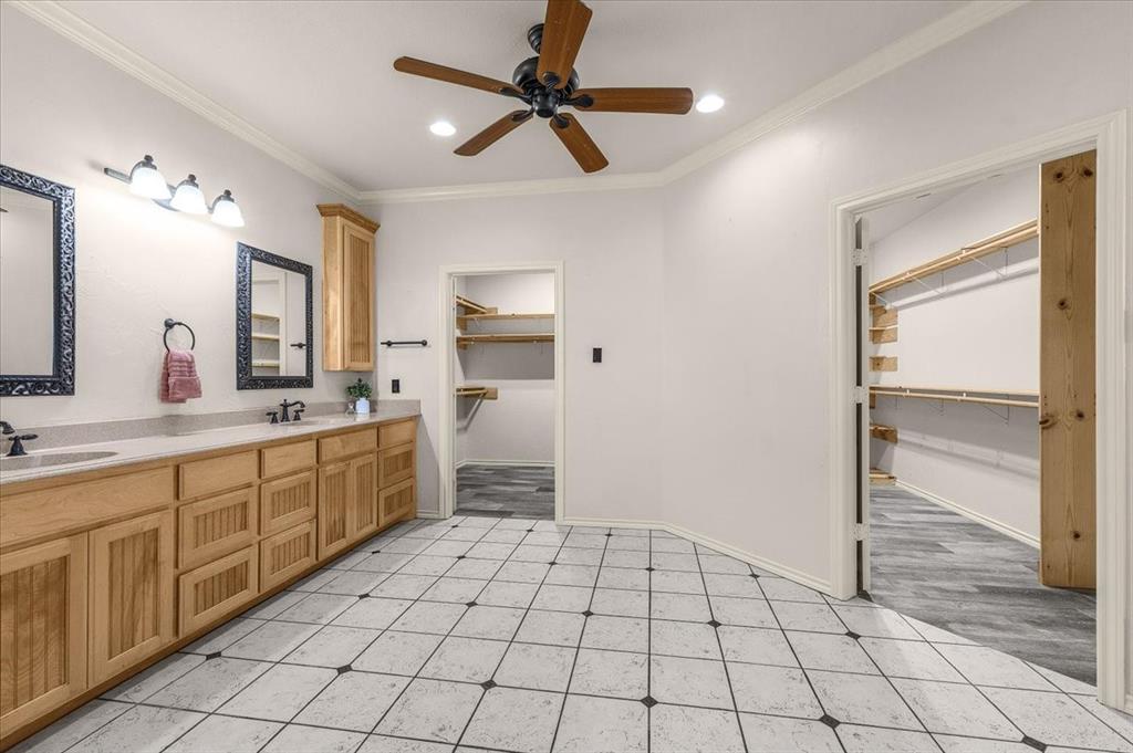 2405 Cold Springs Road Weatherford, TX 76088 - Photo 15 of 40 Gallery Image 15