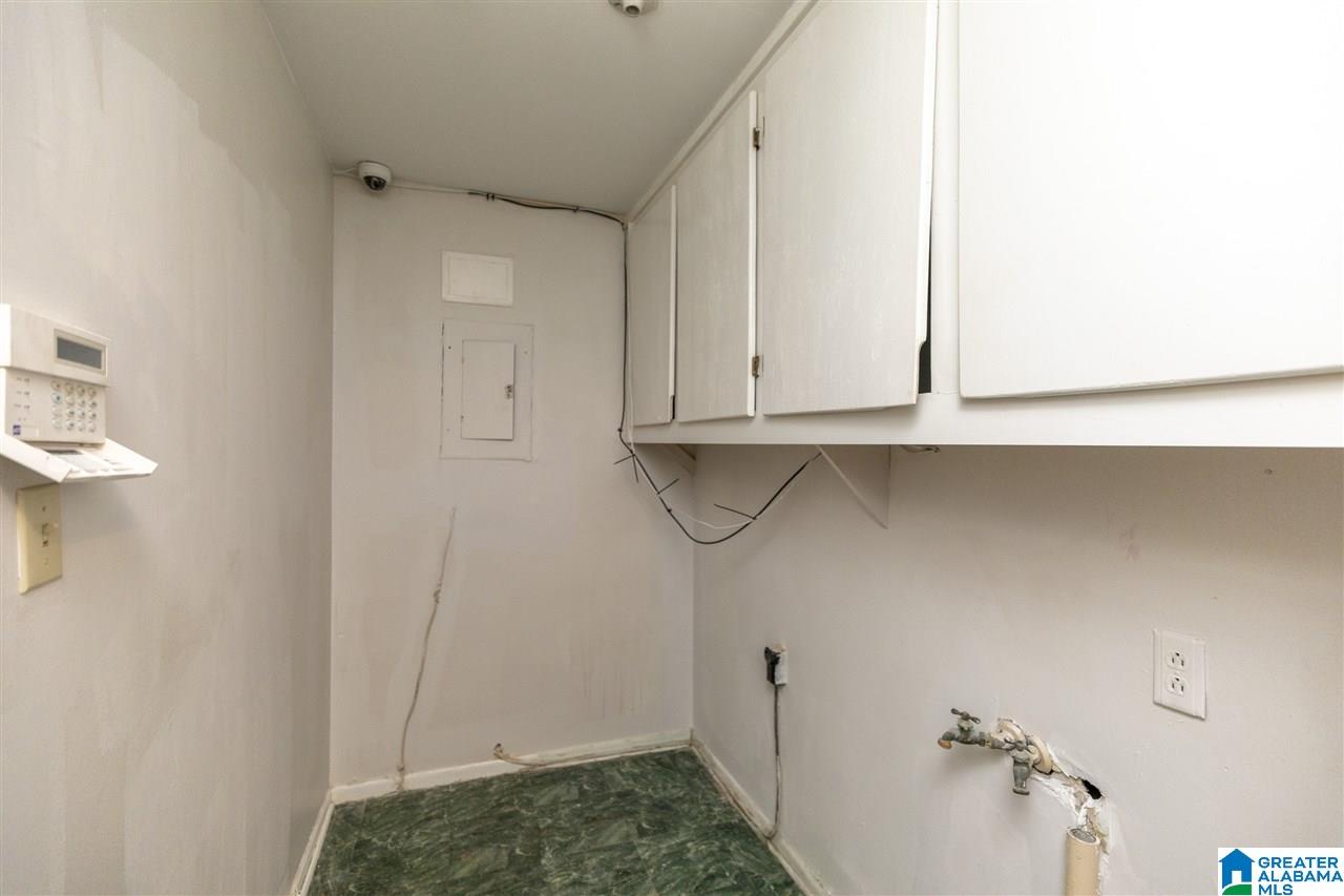 815 Dandridge Road Birmingham, AL 35221 - Photo 27 of 35